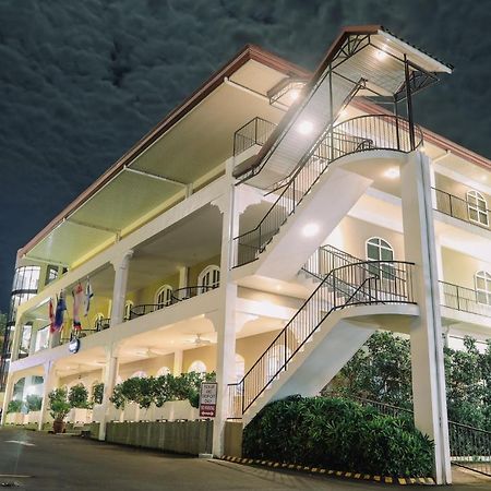 Kingsley'S Hotel And Gastro Pub Mabalacat ภายนอก รูปภาพ