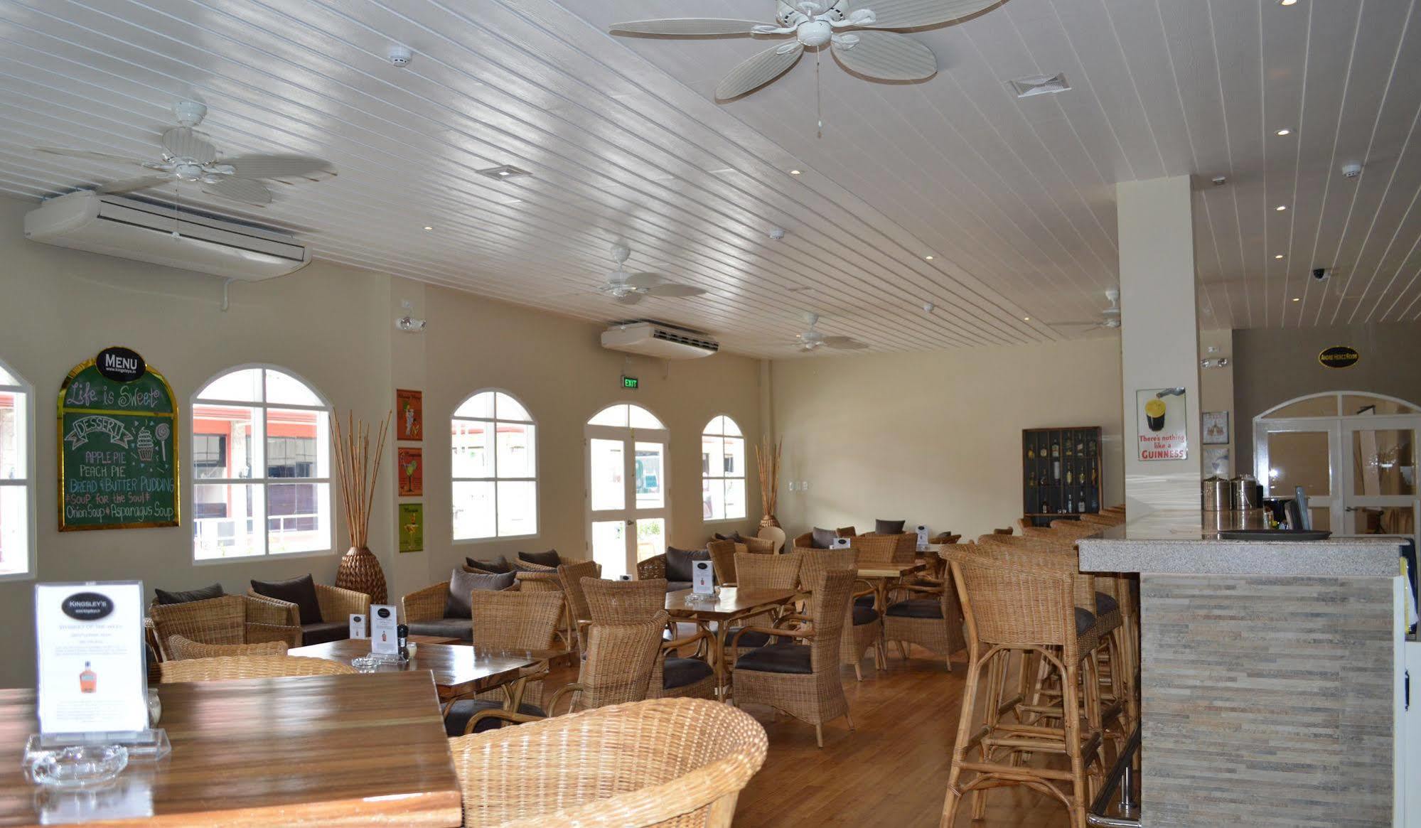 Kingsley'S Hotel And Gastro Pub Mabalacat ภายนอก รูปภาพ