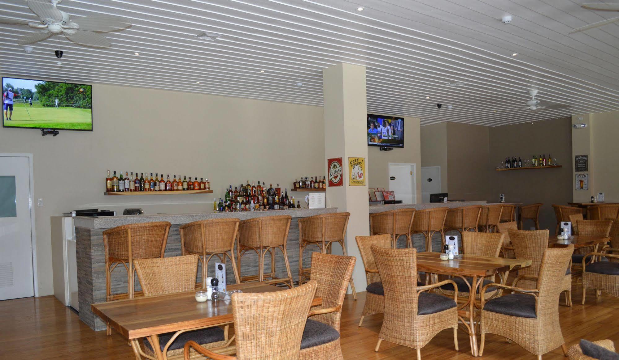 Kingsley'S Hotel And Gastro Pub Mabalacat ภายนอก รูปภาพ